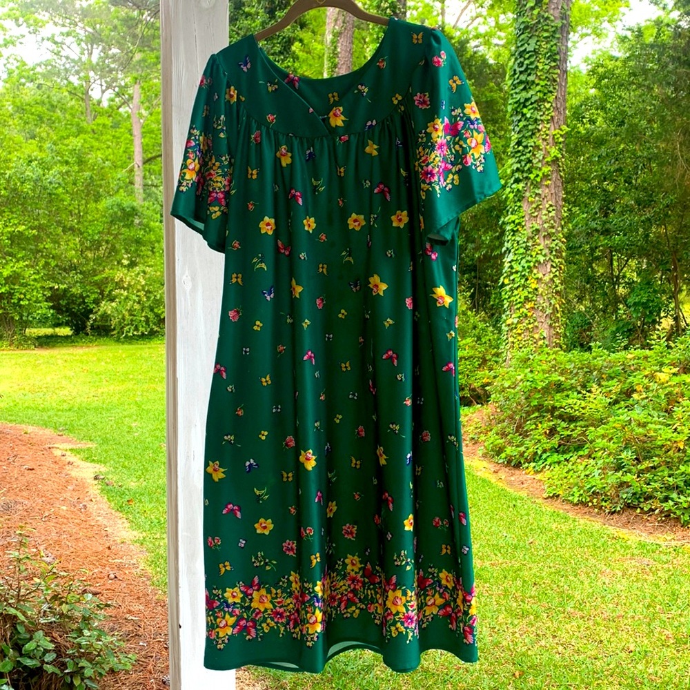 Anthony Richards nightgown